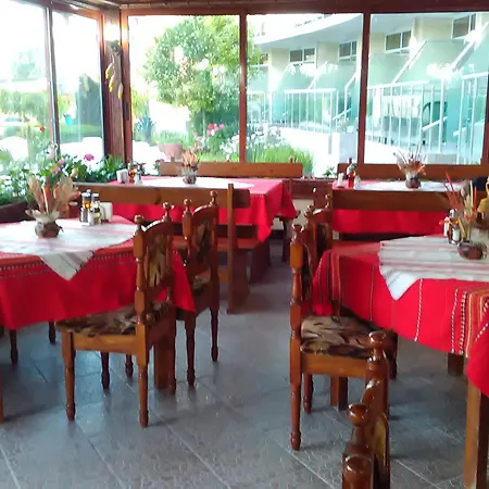Sunny Aparthotel